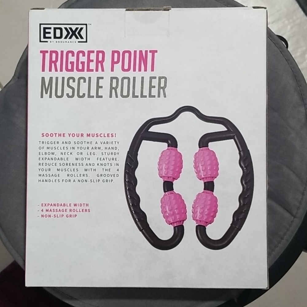 Trigger Point Muscle Roller ~ Pink - Picture 2 of 4